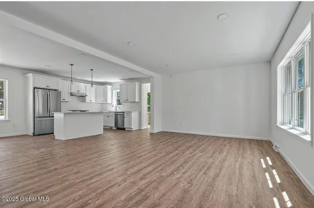 $579,900 | 161 Steadwell Road, Amsterdam, NY 12010