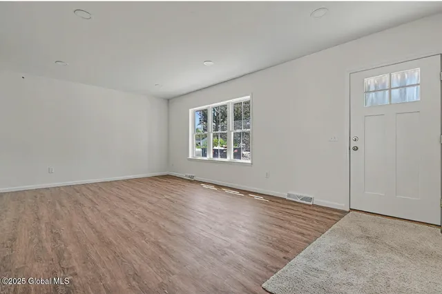 $579,900 | 161 Steadwell Road, Amsterdam, NY 12010