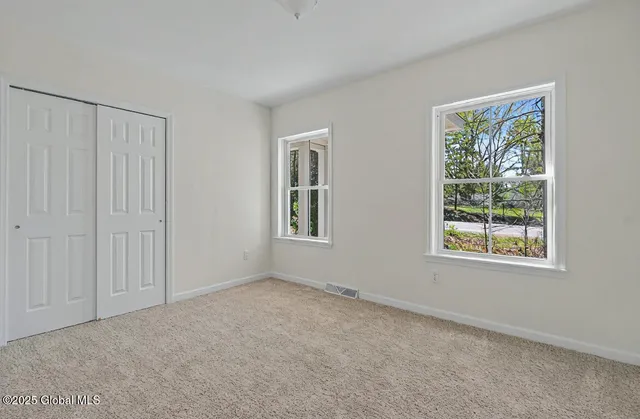 $579,900 | 161 Steadwell Road, Amsterdam, NY 12010