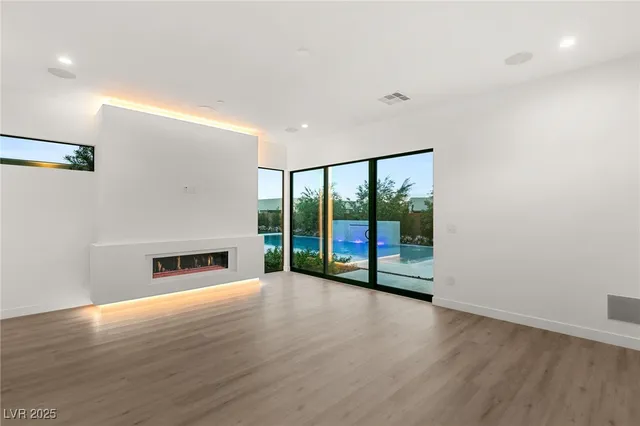 $25,000 | 7385 Heron Cyn Court, Las Vegas, NV 89117