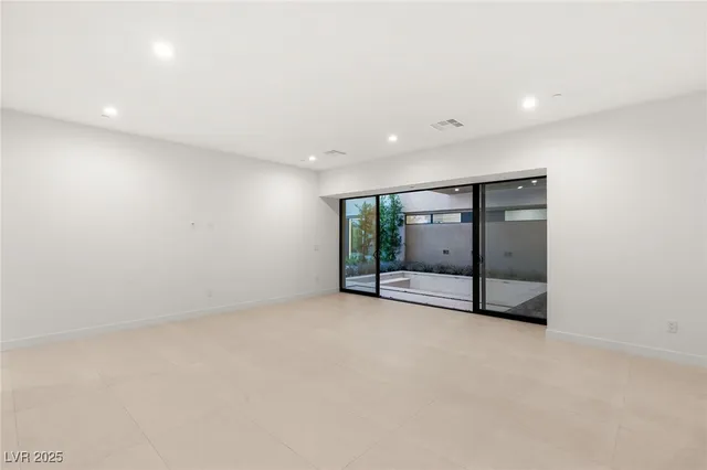 $25,000 | 7385 Heron Cyn Court, Las Vegas, NV 89117