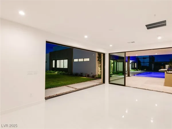 $25,000 | 7385 Heron Cyn Court, Las Vegas, NV 89117