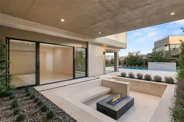 $25,000 | 7385 Heron Cyn Court, Las Vegas, NV 89117