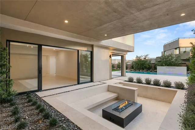 $25,000 | 7385 Heron Cyn Court, Las Vegas, NV 89117