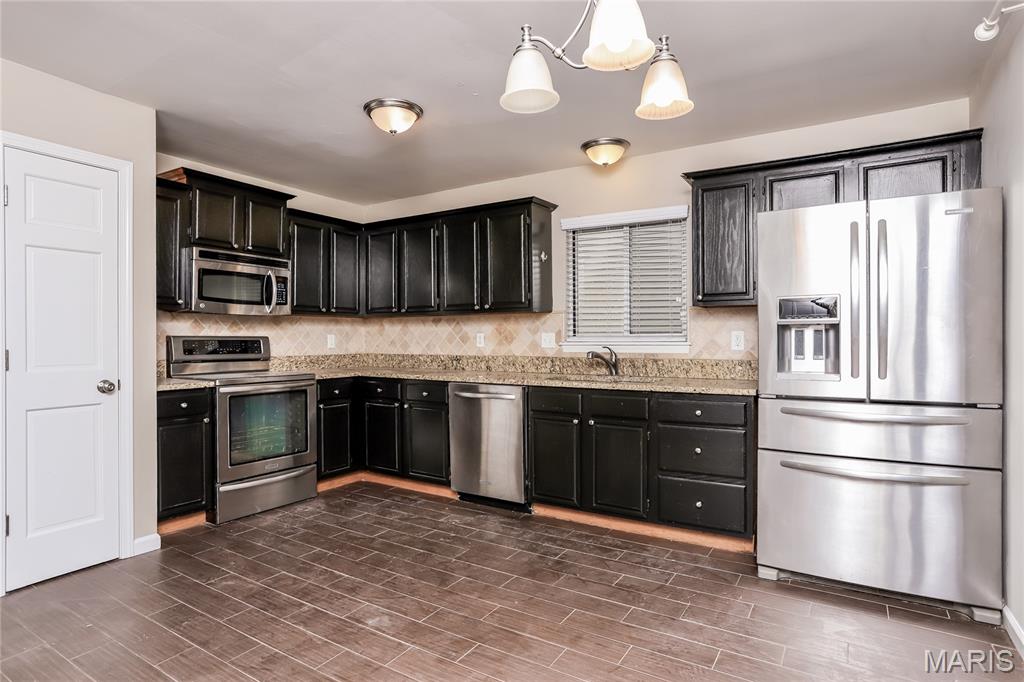 1504 Wild Berry Court Ballwin, MO 63021 - Photo 6 of 15