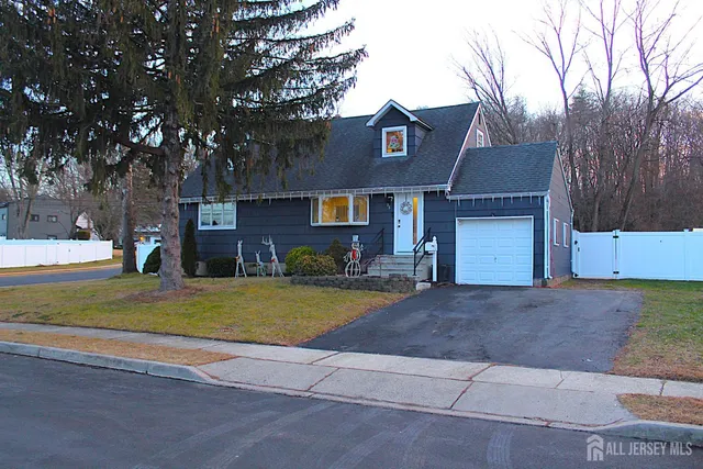 a house view with a outdoor space