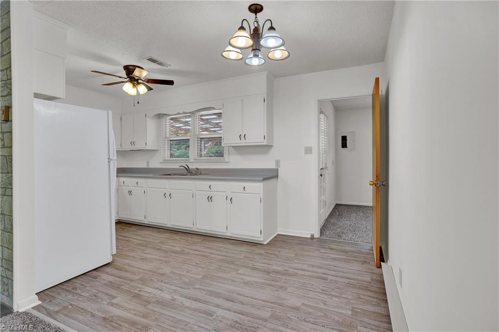 515 Spruce Street High Point, NC 27262 - Photo 12 of 34 Gallery Image 12