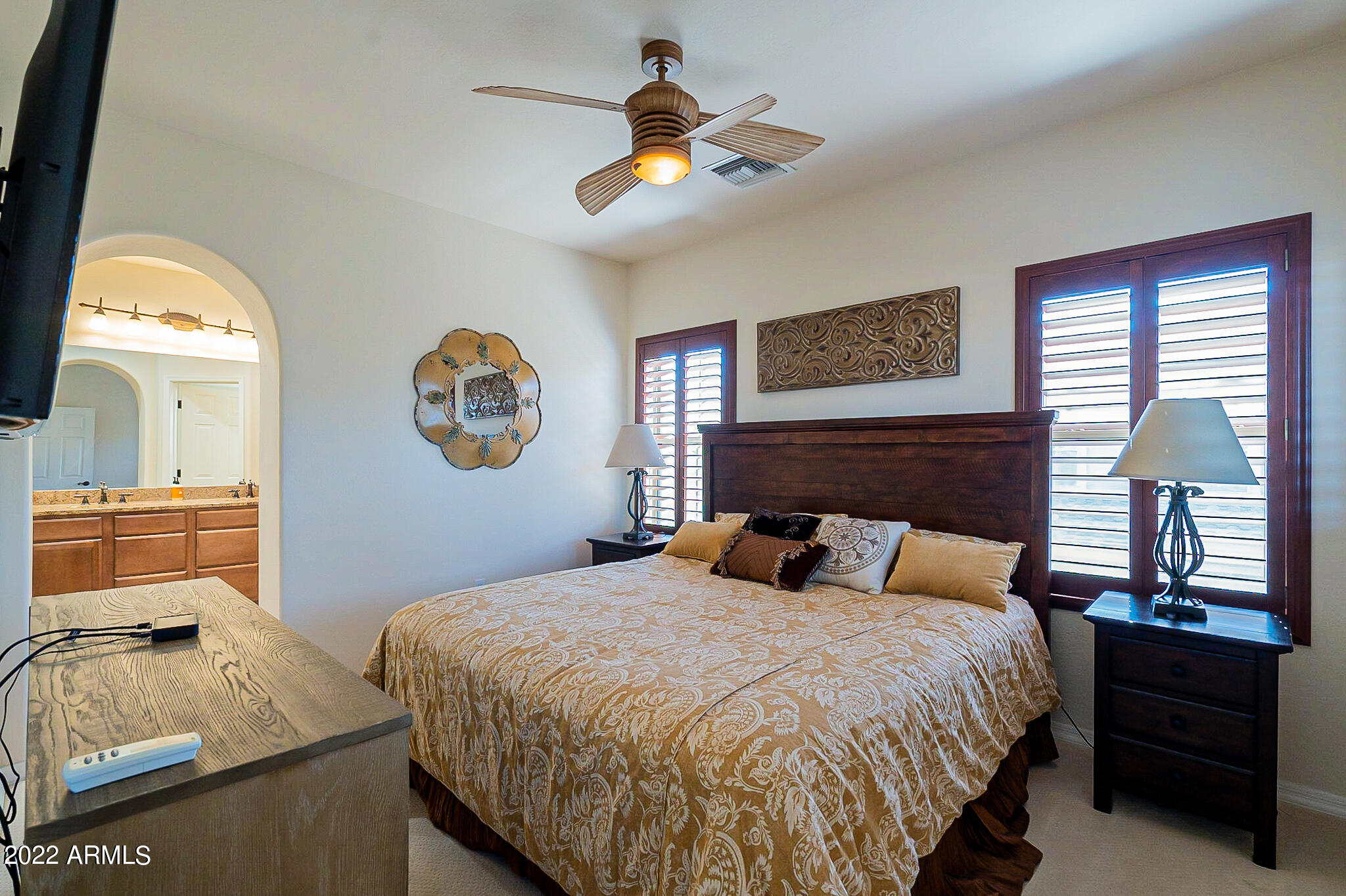 3935 East Rough Rider Road, Unit 1154 Phoenix, AZ 85050 - Photo 13 of 40 Owner's Suite