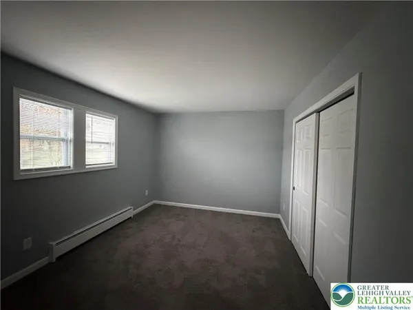 $1,950 | 815 Fernhill Lane, Whitehall, PA 18052