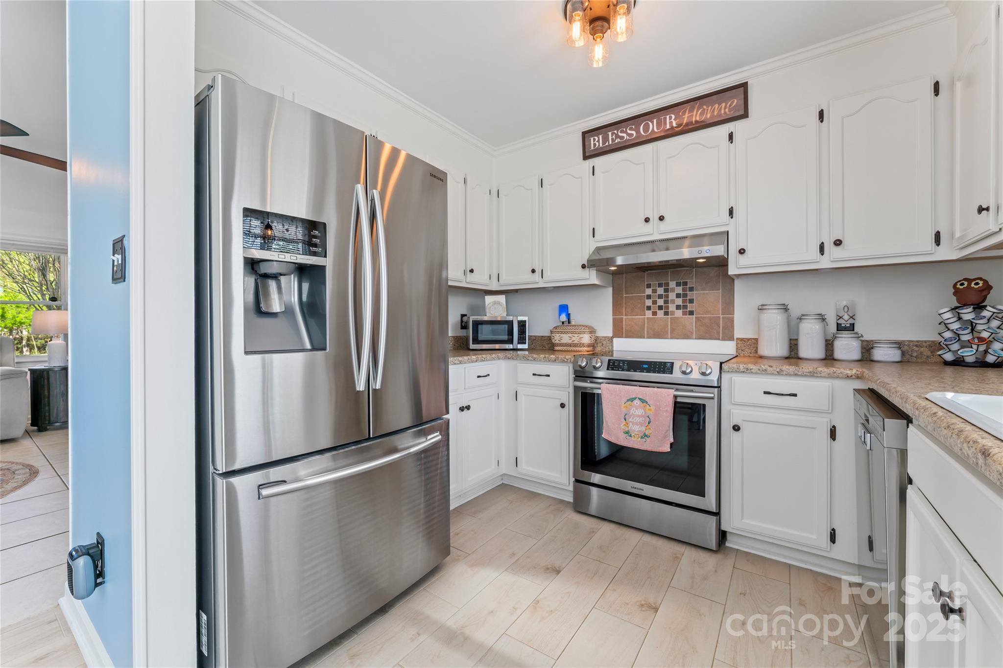 14827 Smith Road Charlotte, NC 28273 - Photo 8 of 41 Gallery Image 8
