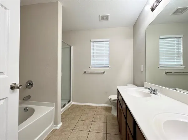 $2,400 | 6928 Derbyshire Drive, Fort Worth, TX 76137