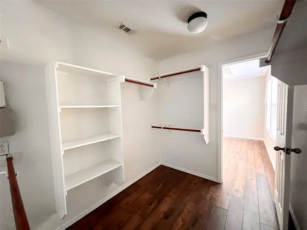 $2,400 | 6928 Derbyshire Drive, Fort Worth, TX 76137
