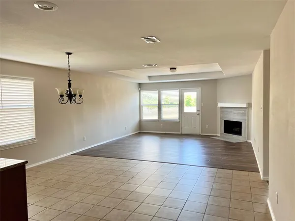 $2,400 | 6928 Derbyshire Drive, Fort Worth, TX 76137