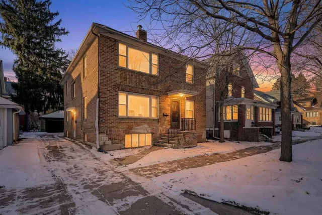$2,100,000 | 316 South Brooks Street, Madison, WI 53715