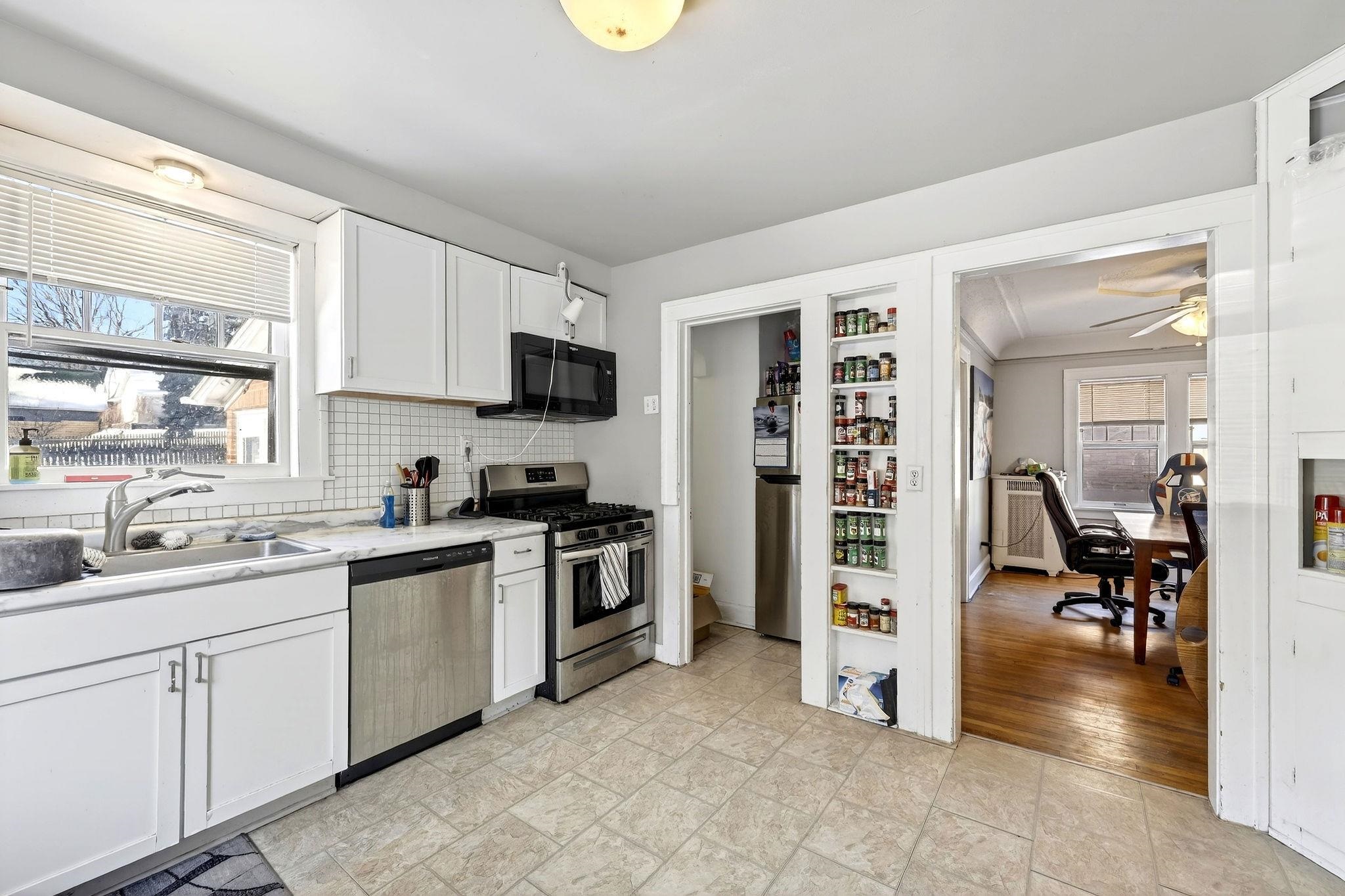 316 South Brooks Street Madison, WI 53715 - Photo 12 of 85