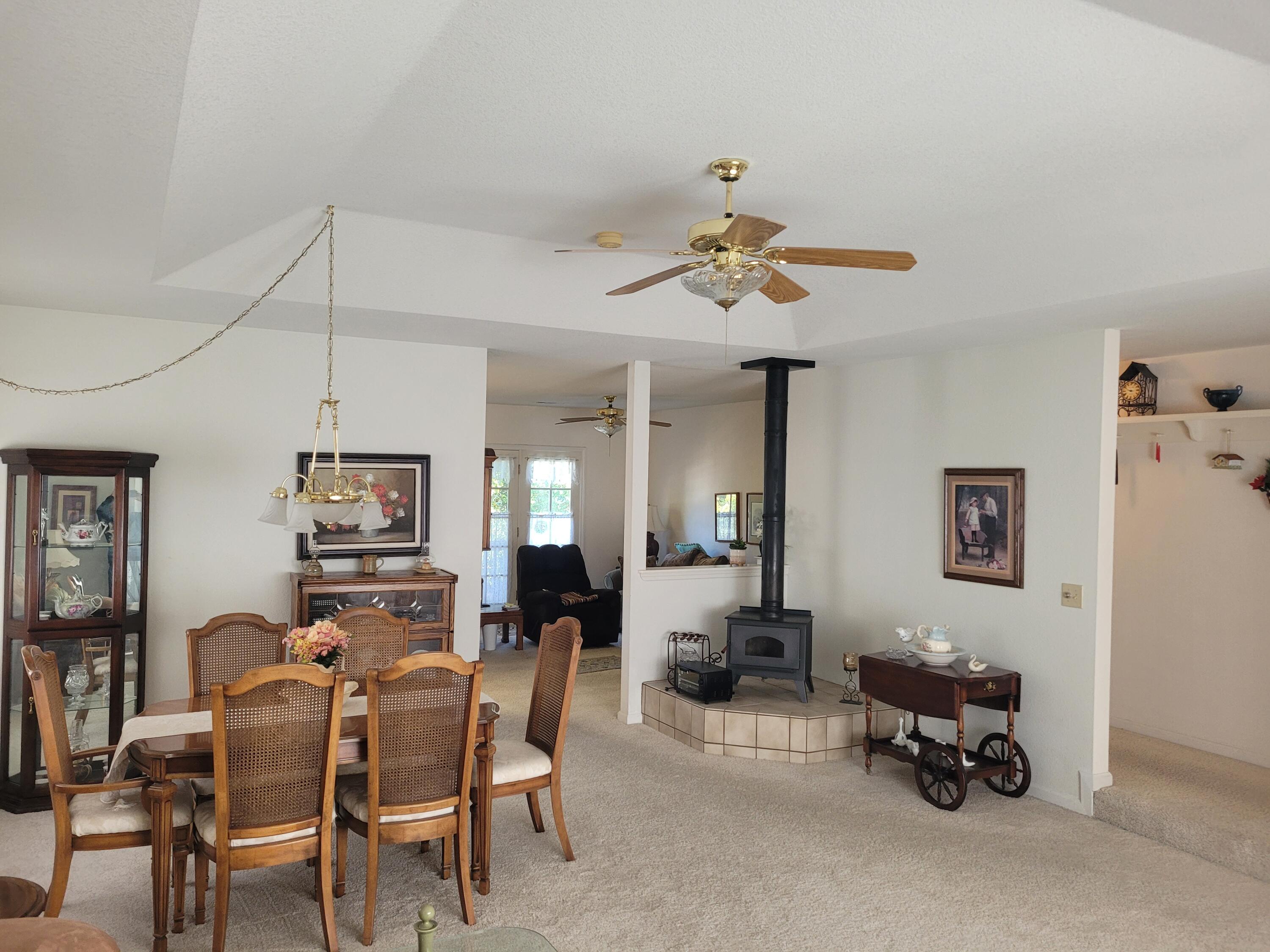 4979 Tralee Lane Redding, CA 96001 - Photo 4 of 19