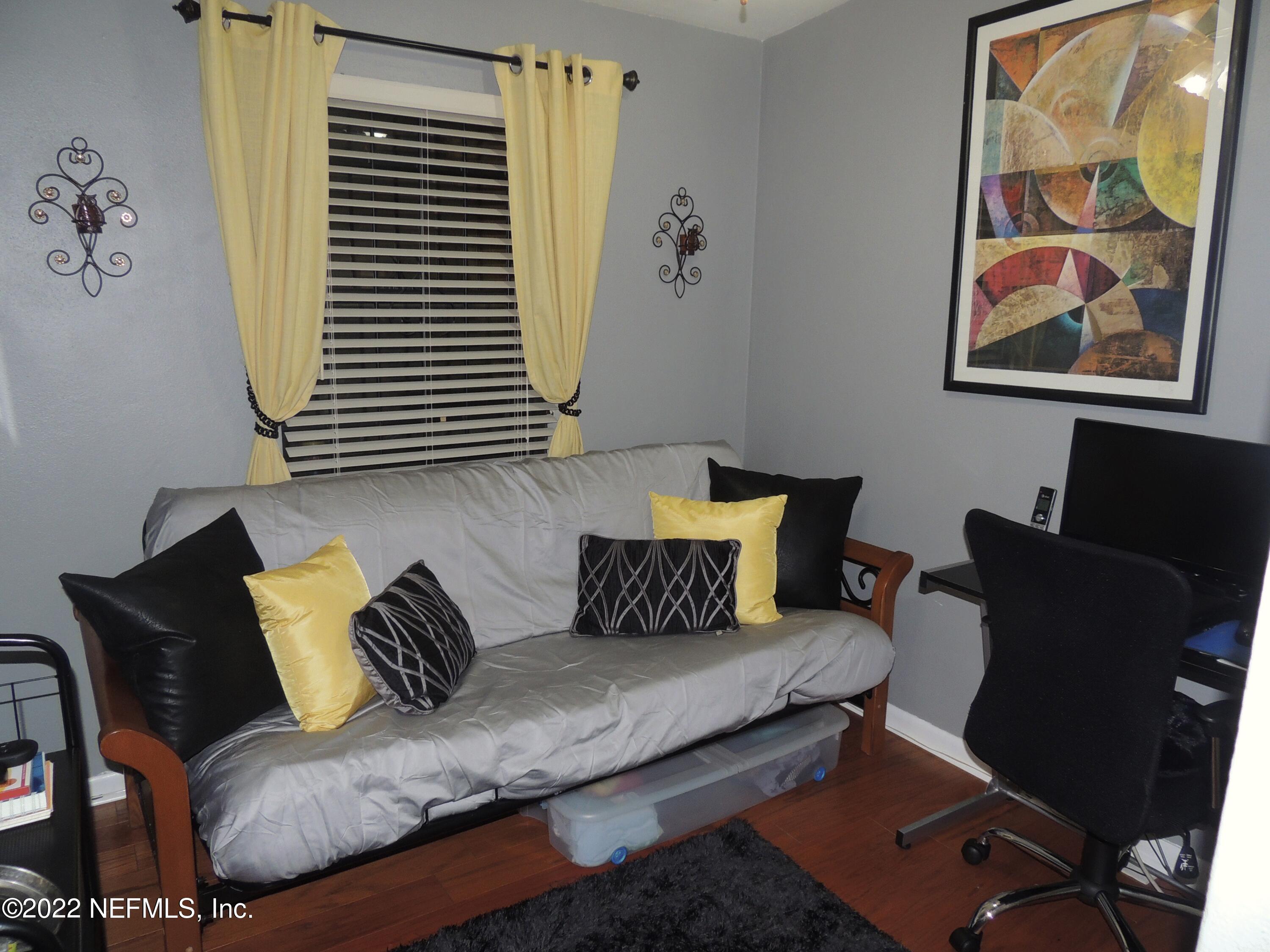 sitting room