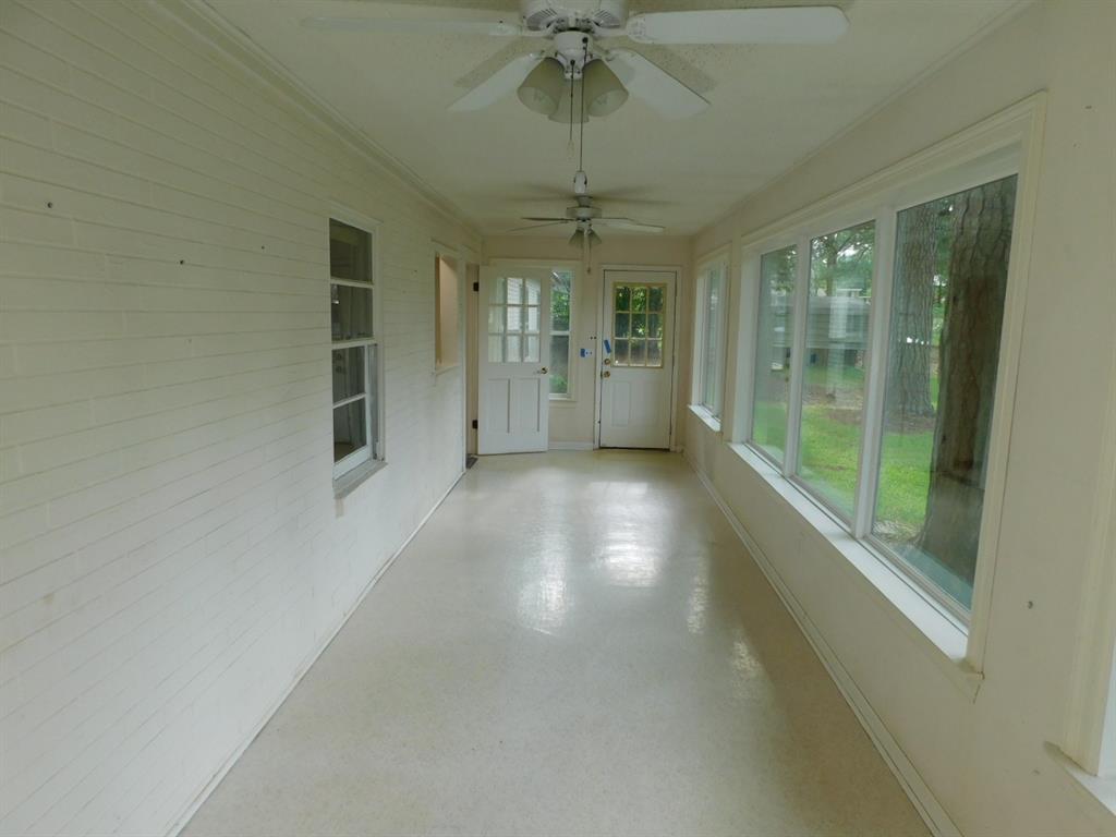 24044 Highway 157 Springhill, LA 71075 - Photo 29 of 40 a view of a hallway with windows