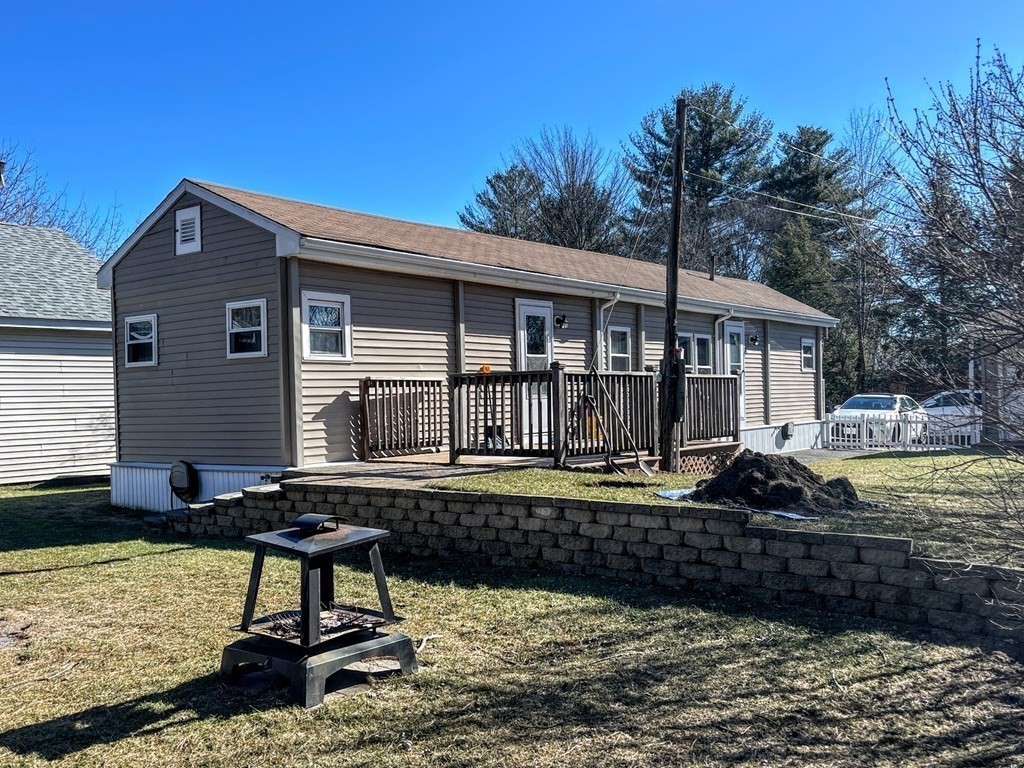 4 Oakhurst Road Ayer, MA 01432 - Photo 2 of 13 Gallery Image 2