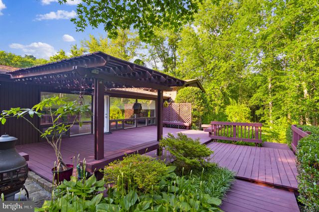 $995,000 | 3411 Wessynton Way, Alexandria, VA 22309