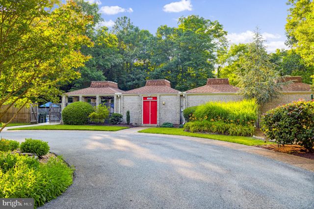 $995,000 | 3411 Wessynton Way, Alexandria, VA 22309