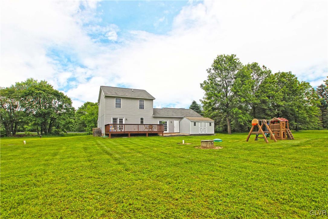 508 Weir Mountain Road Gilbert, PA 18331 - Photo 6 of 37
