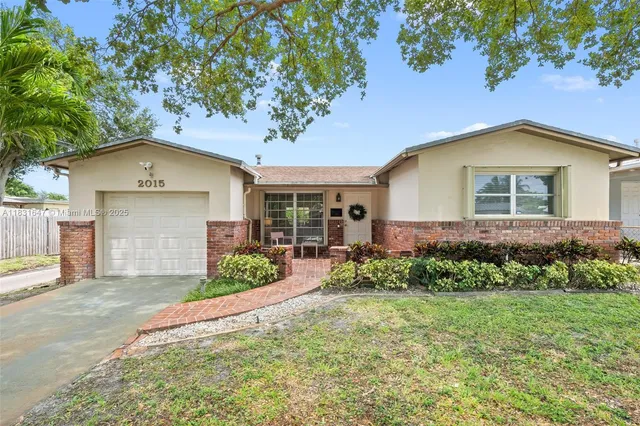 $565,000 | 2015 North 37th Avenue, Hollywood, FL 33021