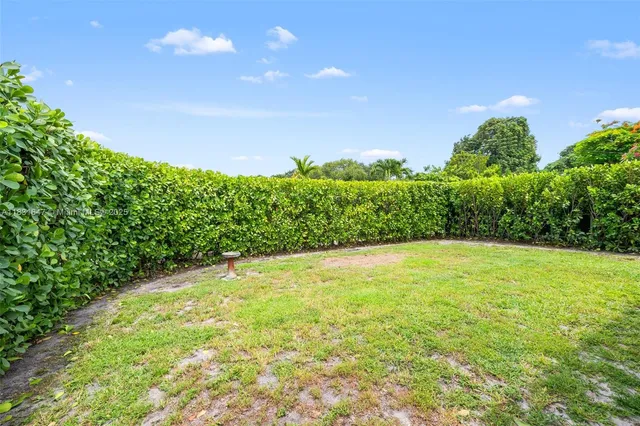 $565,000 | 2015 North 37th Avenue, Hollywood, FL 33021