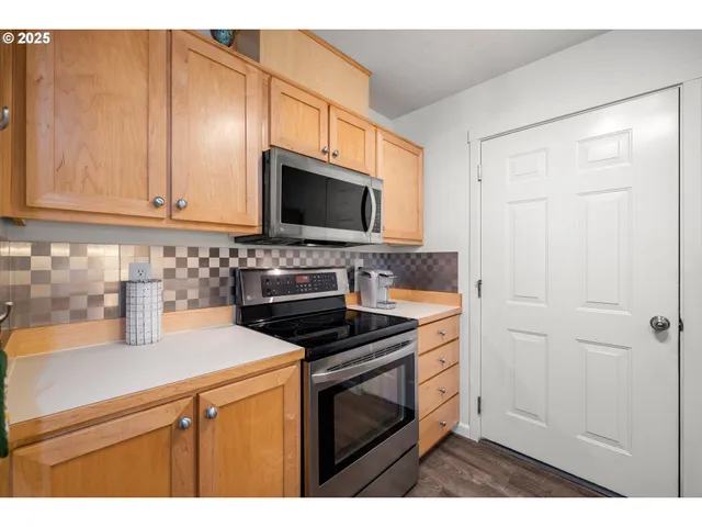 $315,000 | 14575 Southwest Magpie Lane, Unit 101, Beaverton, OR 97007