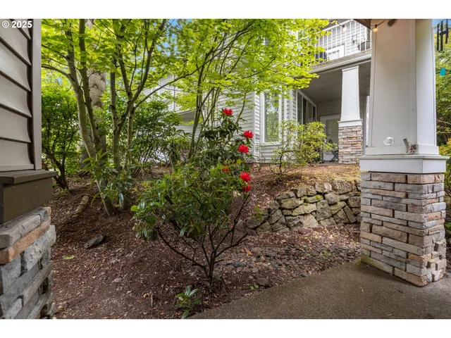 $315,000 | 14575 Southwest Magpie Lane, Unit 101, Beaverton, OR 97007