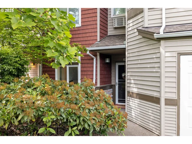 $315,000 | 14575 Southwest Magpie Lane, Unit 101, Beaverton, OR 97007