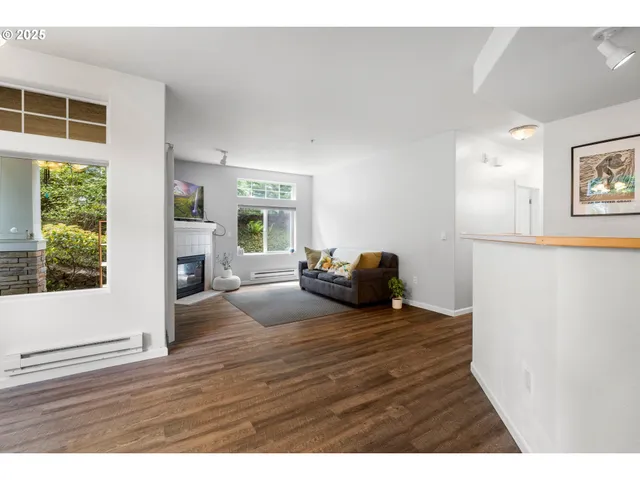 $315,000 | 14575 Southwest Magpie Lane, Unit 101, Beaverton, OR 97007