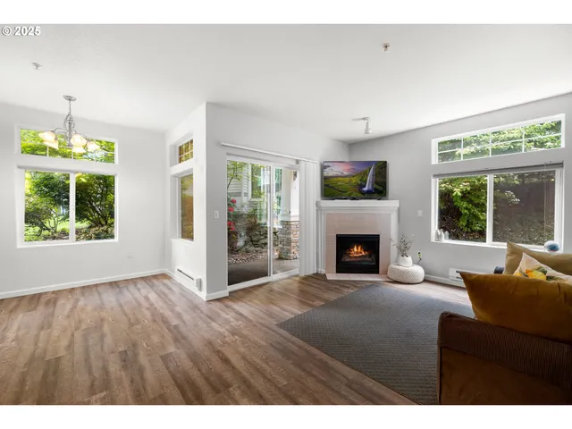 $315,000 | 14575 Southwest Magpie Lane, Unit 101, Beaverton, OR 97007