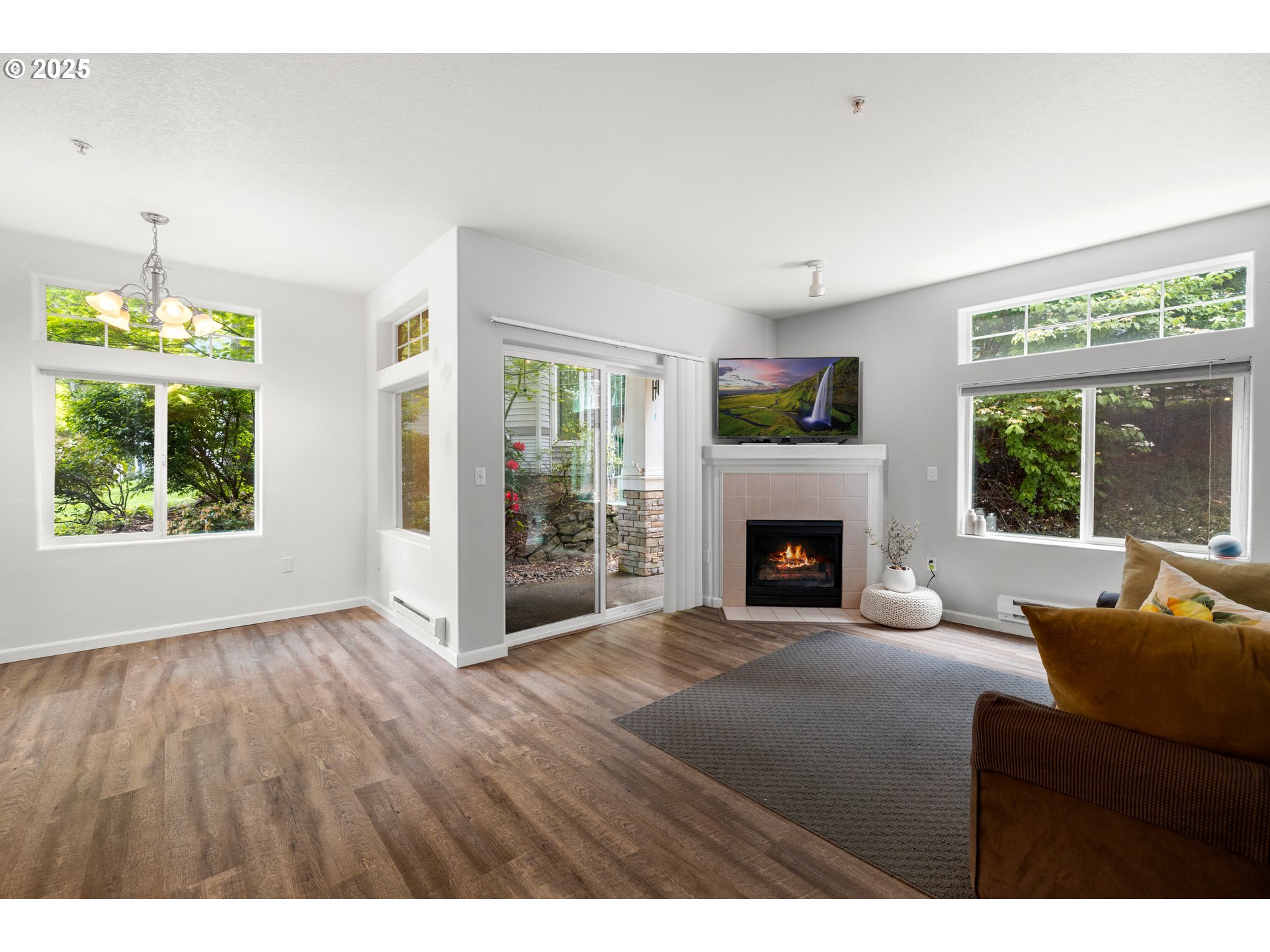 14575 Southwest Magpie Lane, Unit 101 Beaverton, OR 97007 - Photo 7 of 39