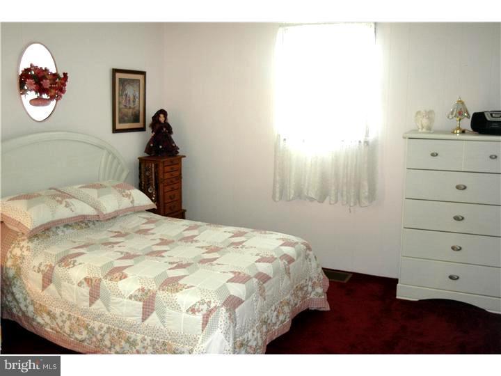 9 Pancoast Boulevard Delran, NJ 08075 - Photo 11 of 17 Bedroom - Main