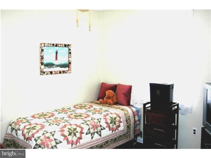 9 Pancoast Boulevard Delran, NJ 08075 - Photo 13 of 17 Bedroom 2