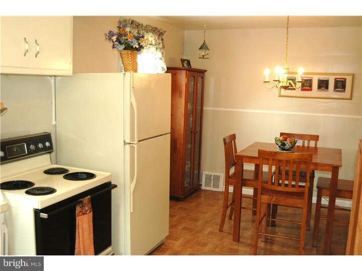 9 Pancoast Boulevard Delran, NJ 08075 - Photo 9 of 17 Kitchen