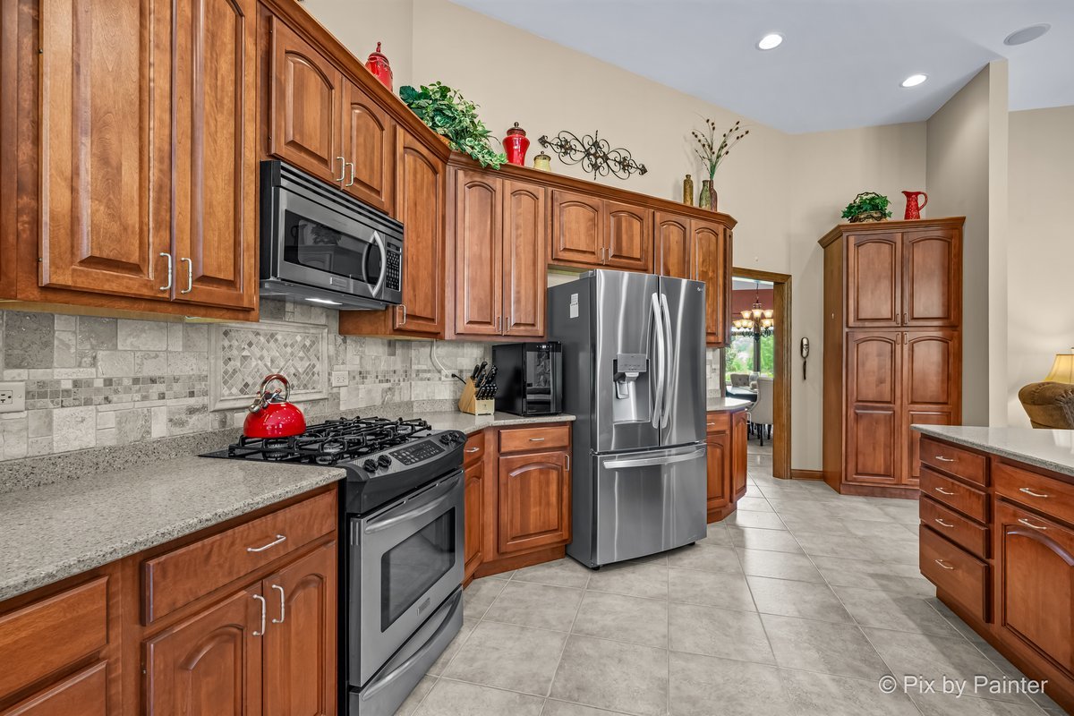 8316 Eagle Ridge Spring Grove, IL 60081 - Photo 12 of 44