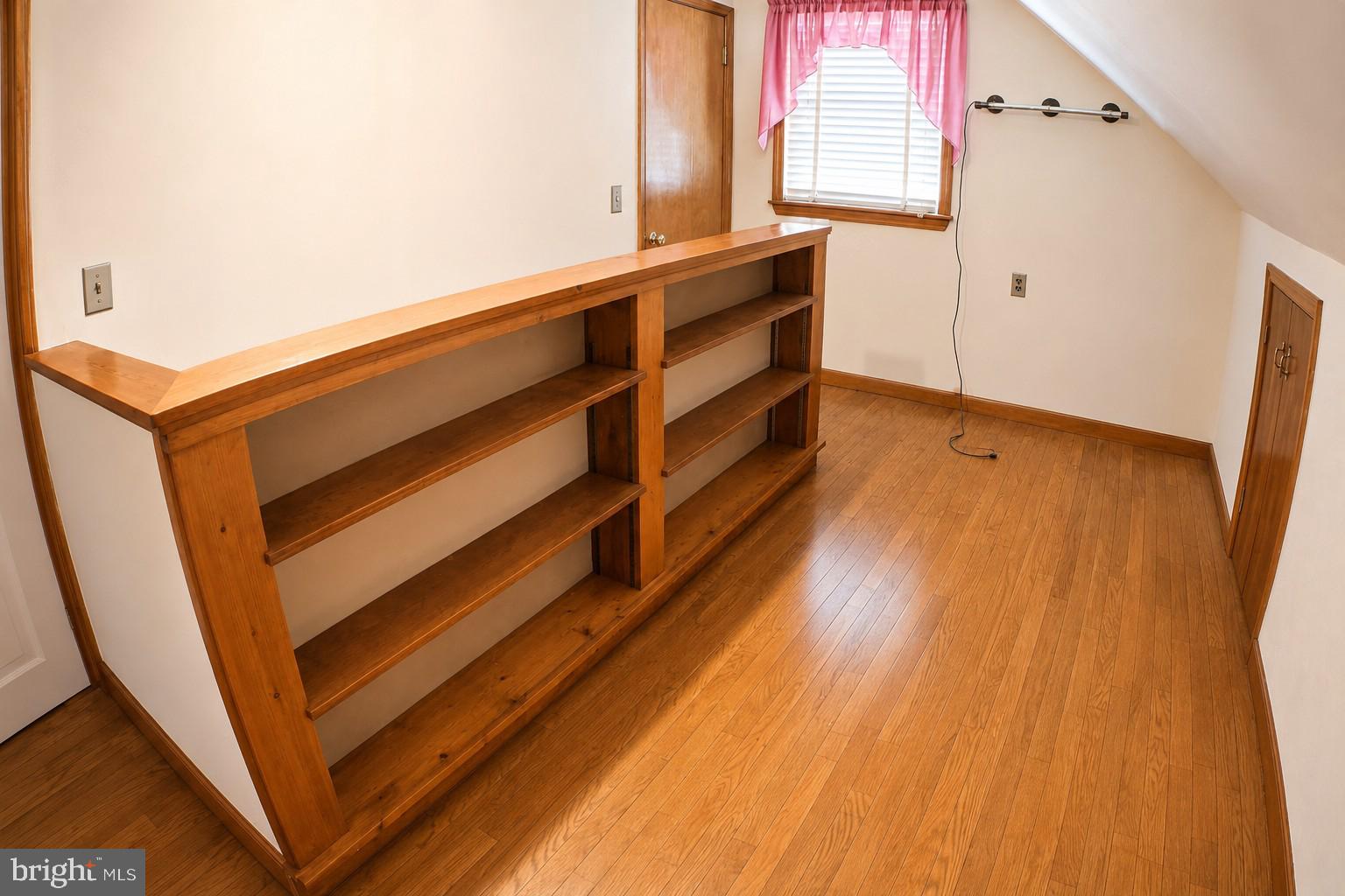 4502 Maple Road Suitland, MD 20746 - Photo 33 of 40 Cozy nook with wooden shelving.