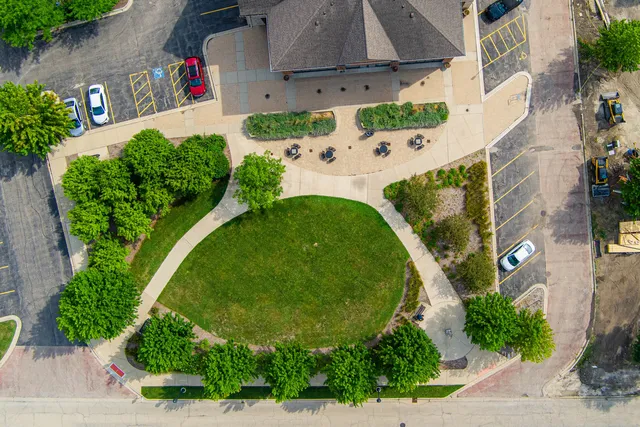 $550,000 | 119 East Railroad Avenue, Bartlett, IL 60103