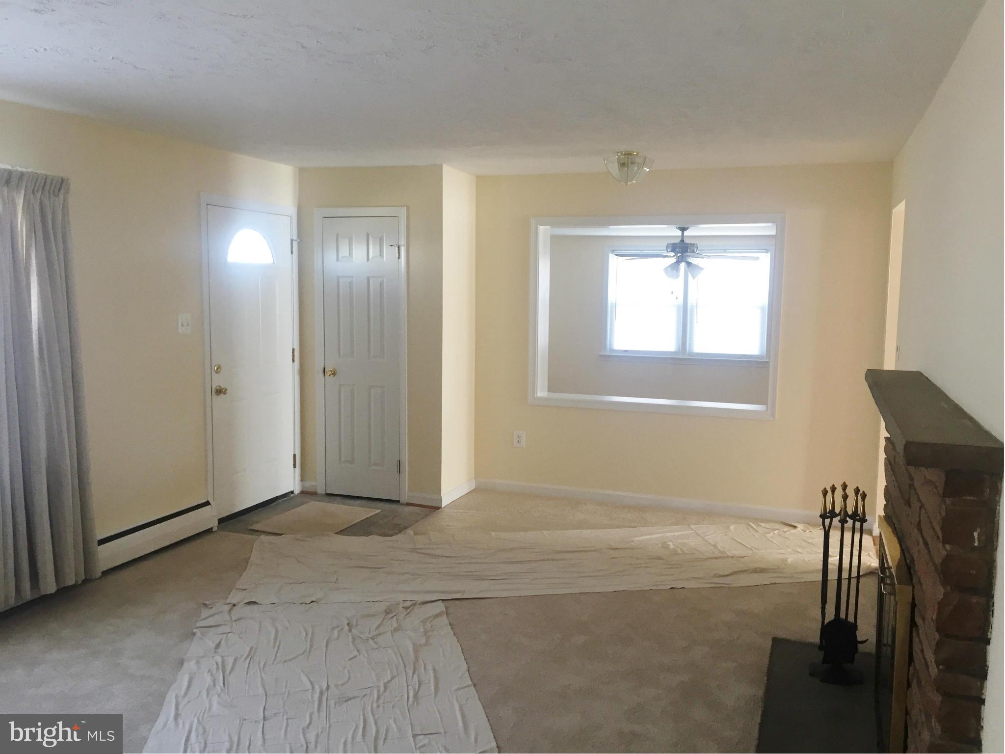 1107 Mapleton Street Woodbridge, VA 22191 - Photo 10 of 30 Living Room