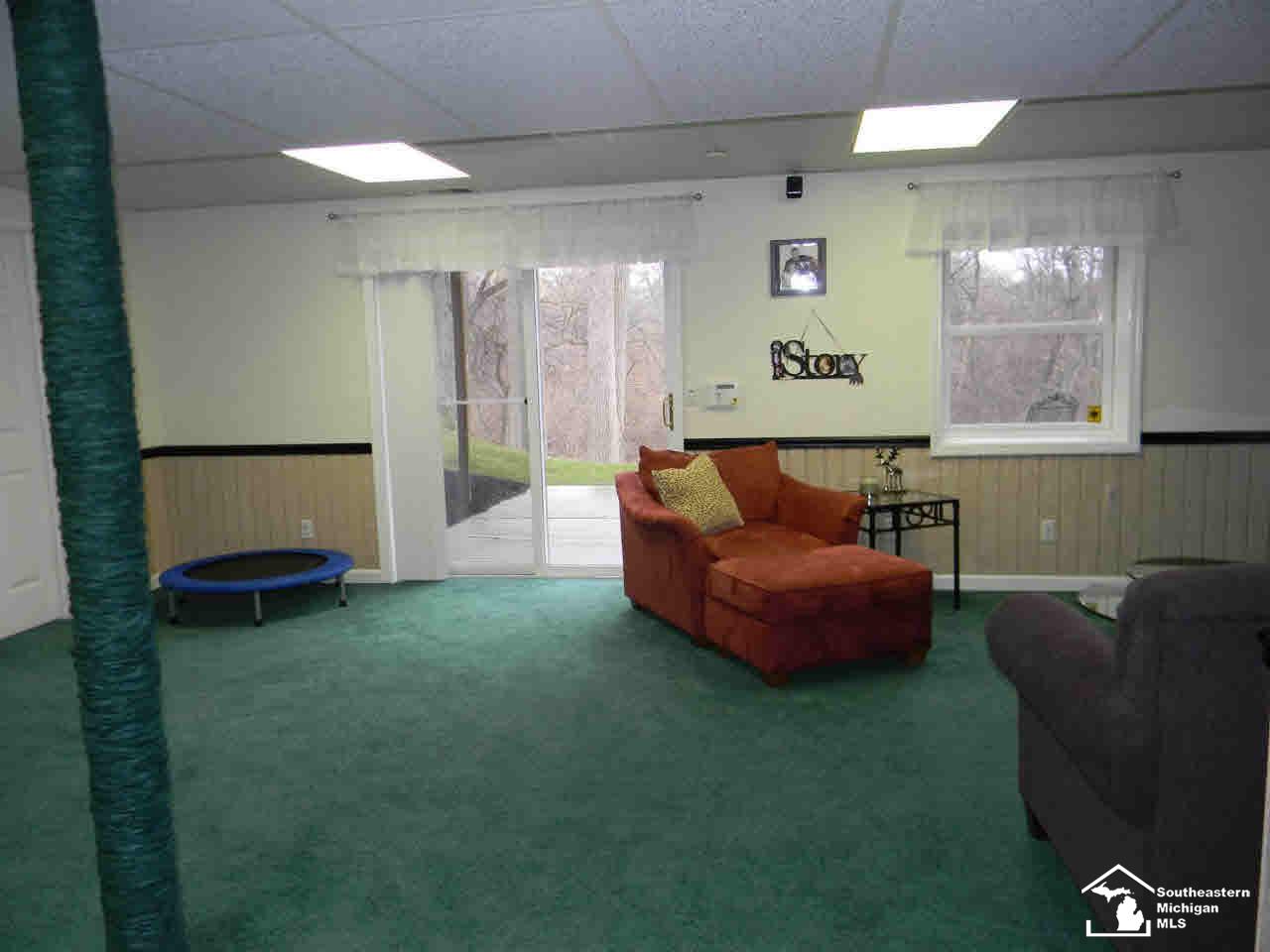 2453 Sandpiper Road Lambertville, MI 48144 - Photo 17 of 21 20434249-16.JPG
