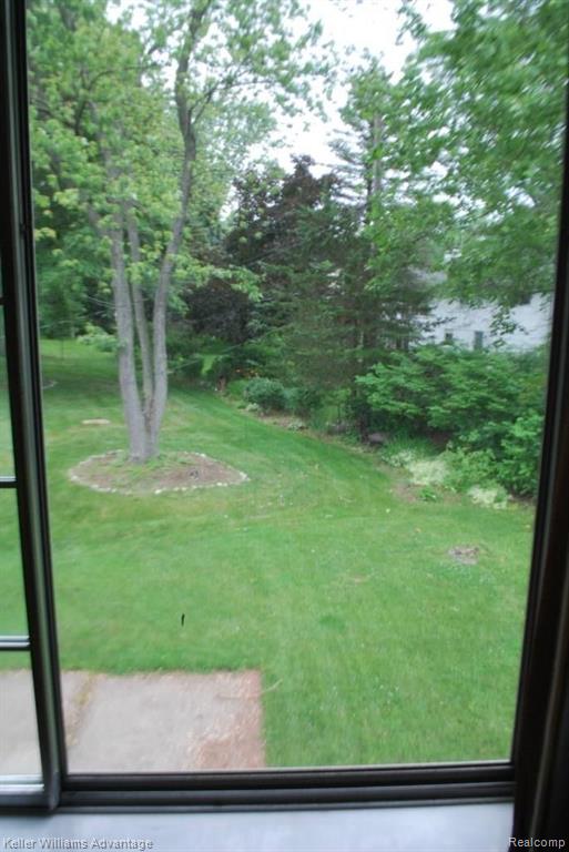 29740 Pipers Lane Farmington, MI 48334 - Photo 17 of 42
