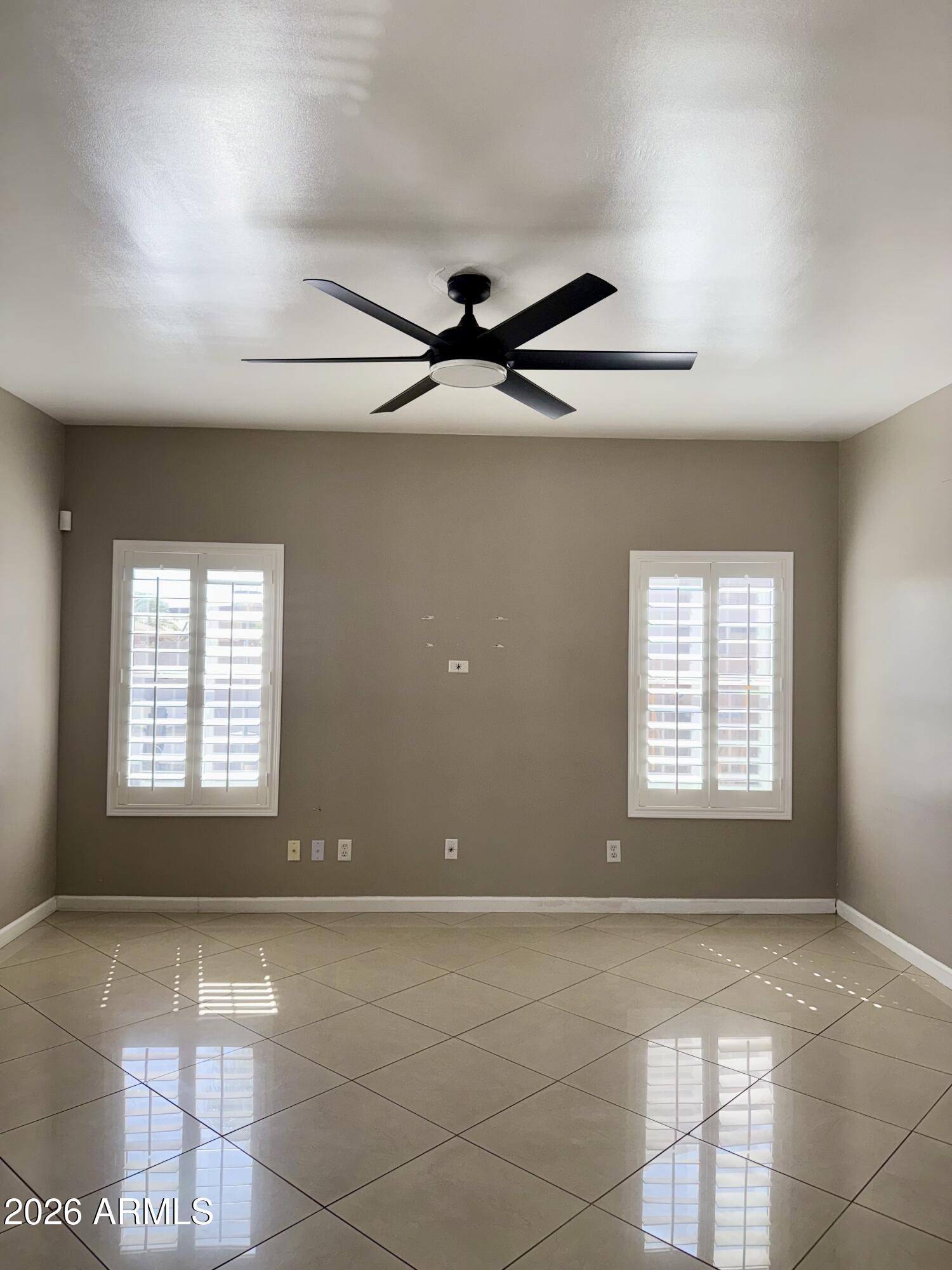 9009 West Monte Vista Road Phoenix, AZ 85037 - Photo 6 of 10 IMG_4768