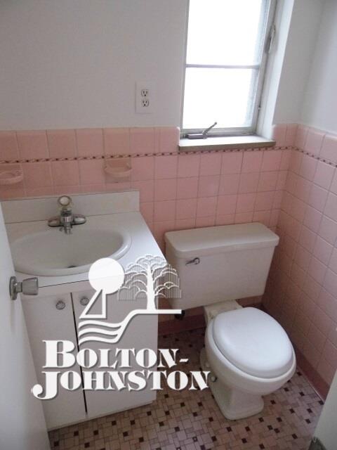 788 Trombley Road, Unit 790 Grosse Pointe Park, MI 48230 - Photo 8 of 19