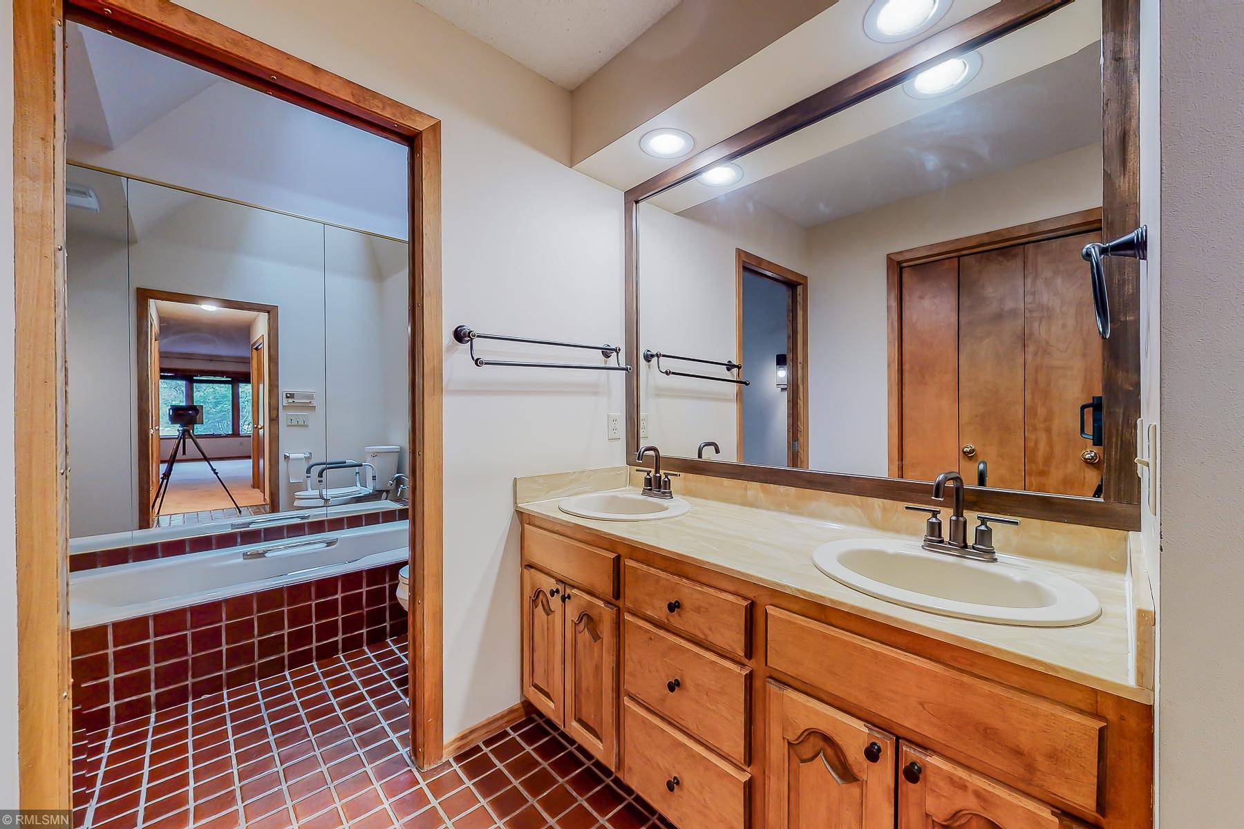 1225 19th Avenue Northeast Rochester, MN 55906 - Photo 22 of 35 Gallery Image 22