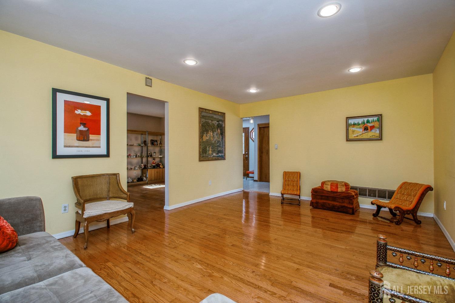 5 Academic Road East Brunswick, NJ 08816 - Photo 5 of 32 Gallery Image 5