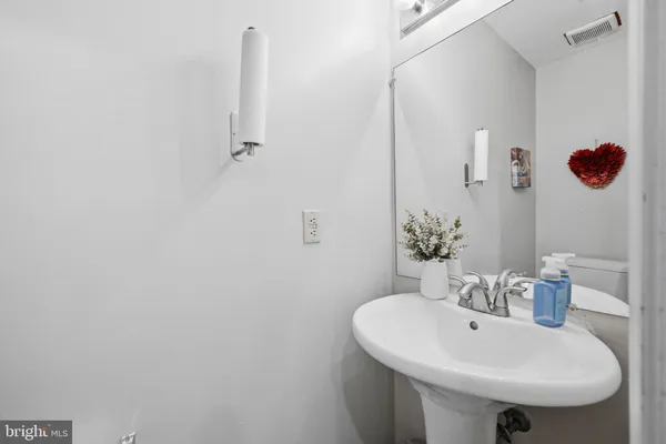 $389,999 | 14314 South Shore Court, Laurel, MD 20707