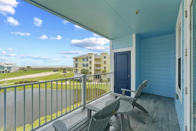 $550,000 | 4131 Pointe W Drive, Unit 201, Galveston, TX 77554