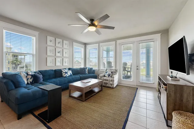 $550,000 | 4131 Pointe W Drive, Unit 201, Galveston, TX 77554